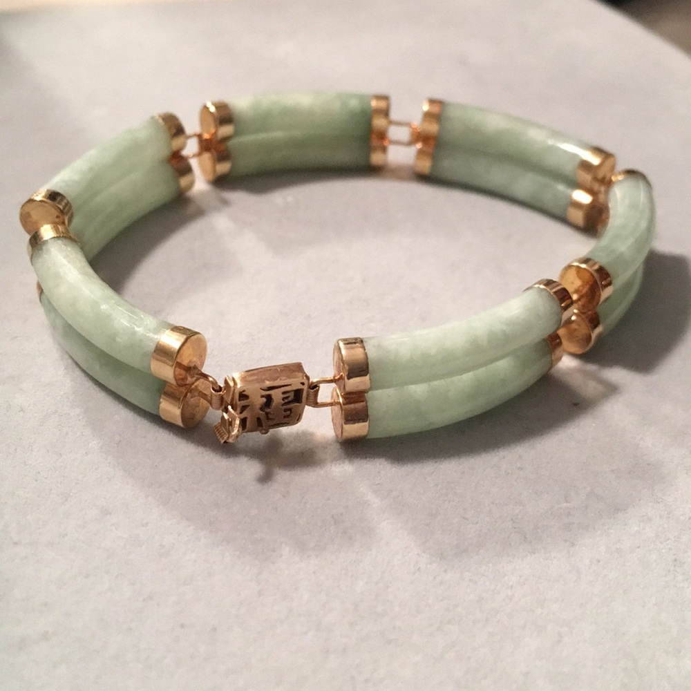 14K Yellow Gold Apple Green Jade Chinese Bracelet